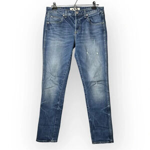 AMO Tomboy  Mid Rise Cropped Ankle Jeans in High Roller 27